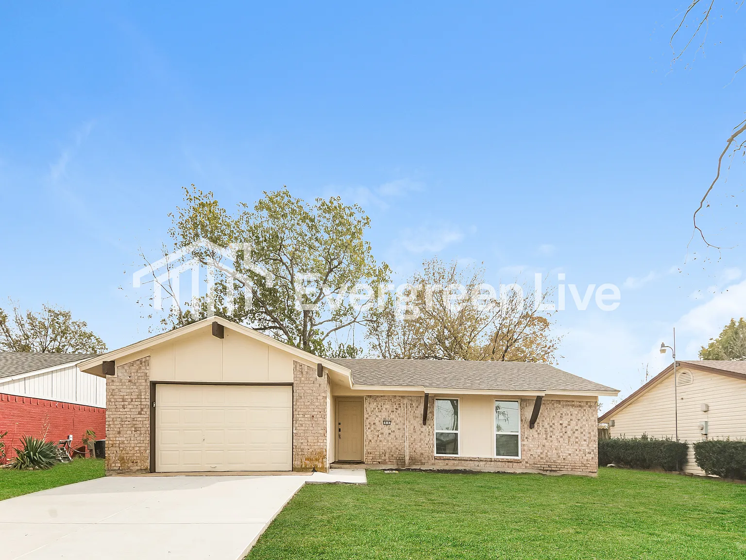 3 bed, 2.0 bath, 1270 sqft, $1,485 — Photo 1