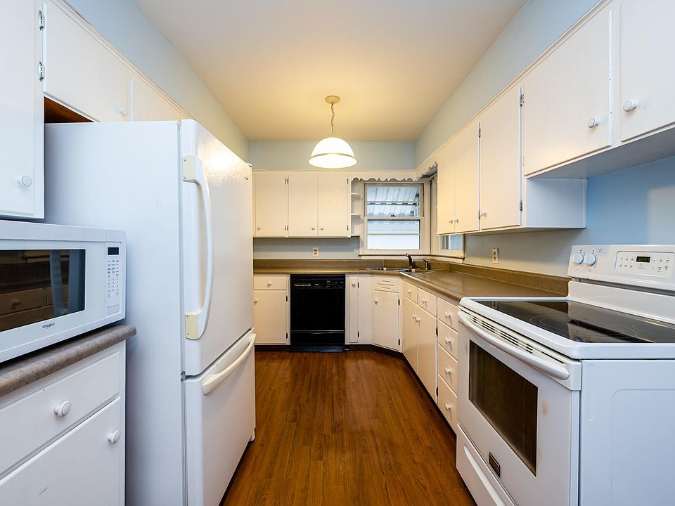1st image of 1408 Marion Ave