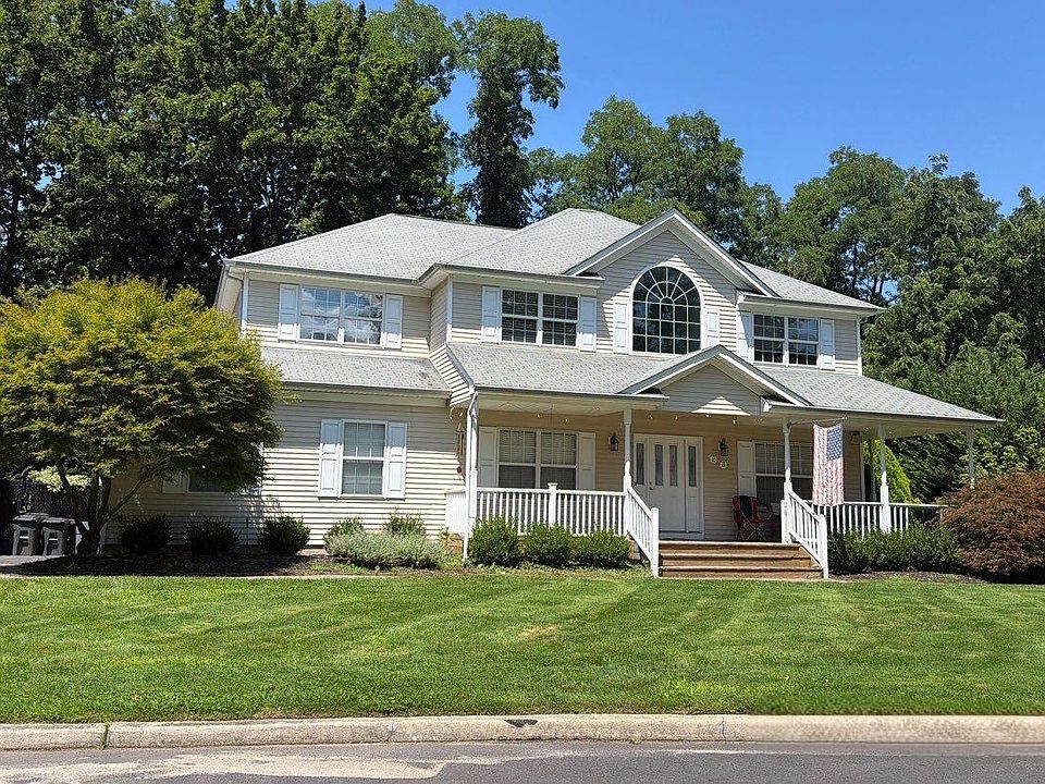 1st image of 23 Flagpole Lane