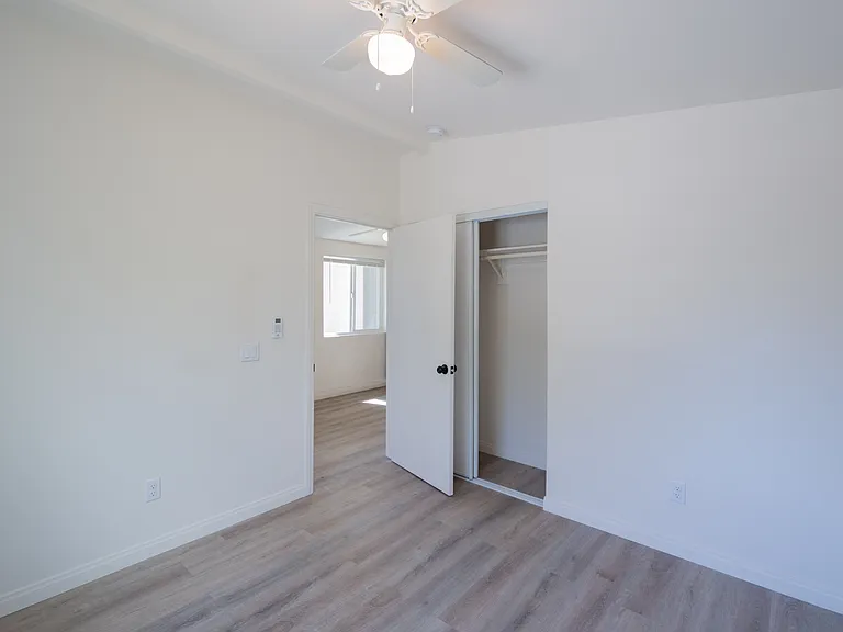 5484 Baja Dr — Photo 15