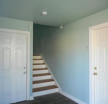 2nd image of 825 Indiana Ave APT 1