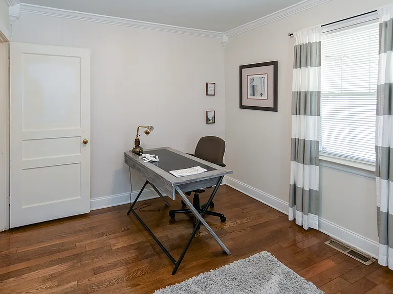 2023 Stanford Dr SW — Photo 15