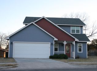 903 Victoria Ct, Granbury, TX 76048