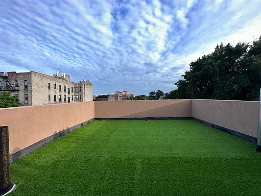 Rented by Dream Space Realty | media 12