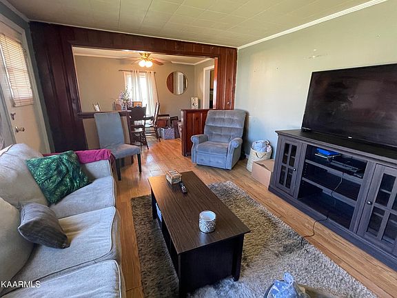 3rd image of 357 Burnett St