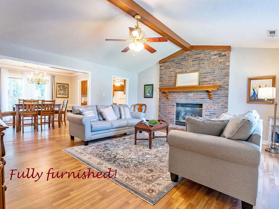 2703 Carrington Dr SW