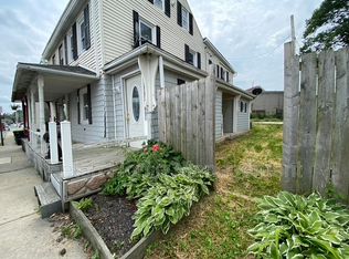 21 New Charlotte St, Manheim, PA 17545