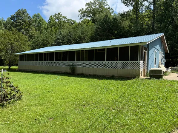 266 Cove Hill Rd, Pikeville, TN 37367