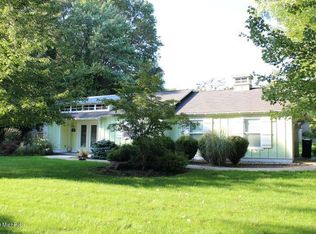 215 S 8th Ave, Fruitport, MI
