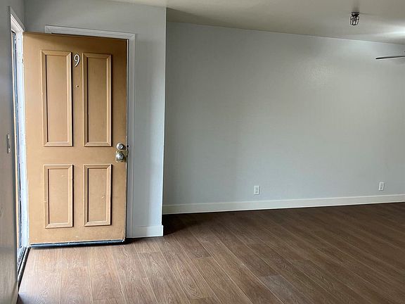 3rd image of 13610 Cordary Ave APT 9