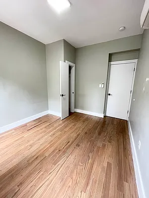 Rented by Voro NYC | media 31