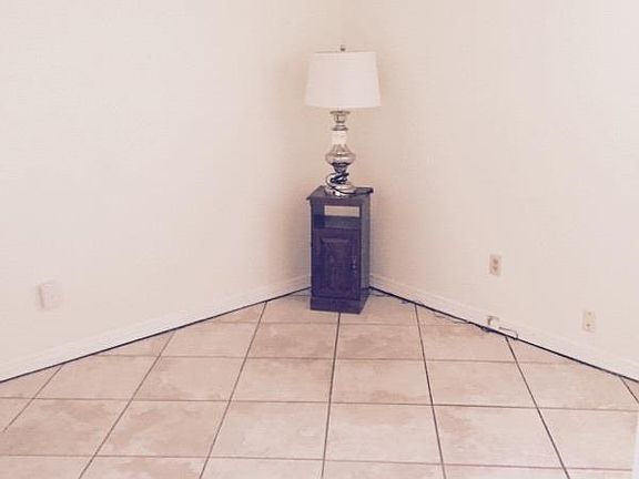5th image of 3211 Patricia Dr