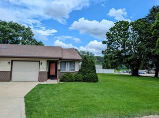 202 5th St, Decorah, IA 52101