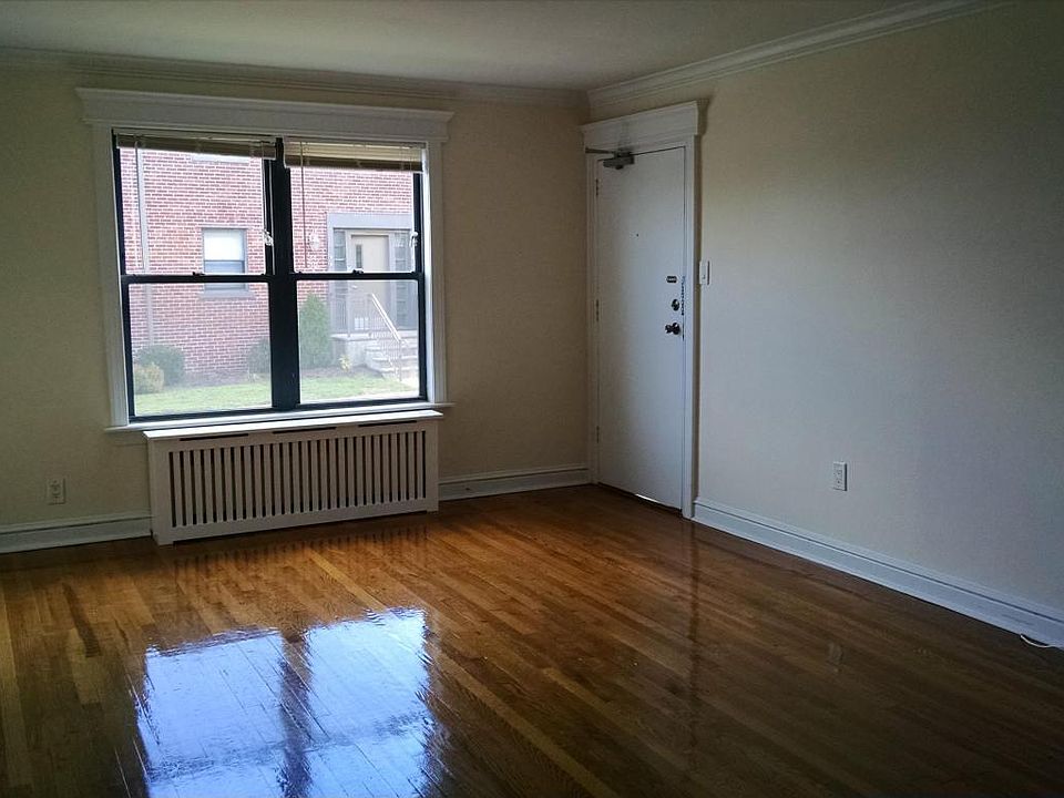 1st image of 306 Deal Lake Dr Unit 50