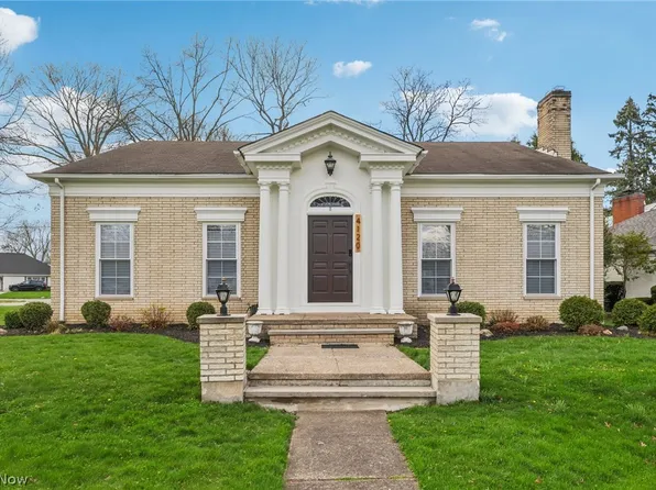 4120 W Valley Dr, Fairview Park, OH 44126