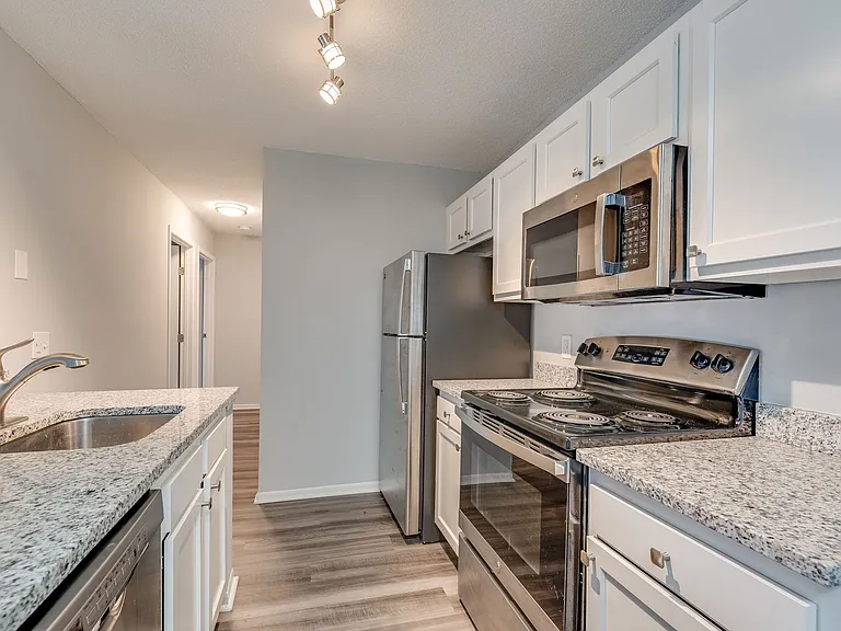 Pierpont Apartments — Photo 3