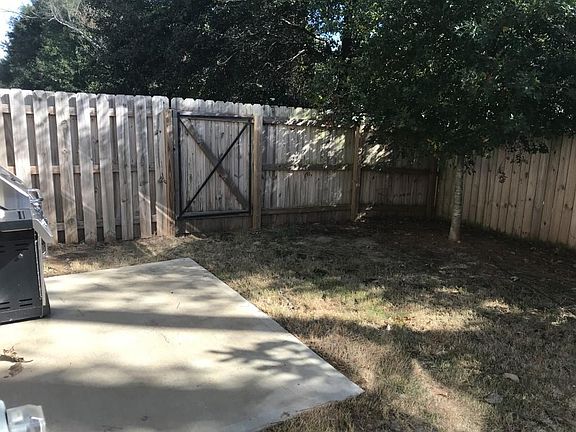 3rd image of 2058 Brightleaf Way #2058
