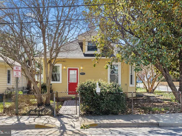 3801 Taylor St, Brentwood, MD 20722