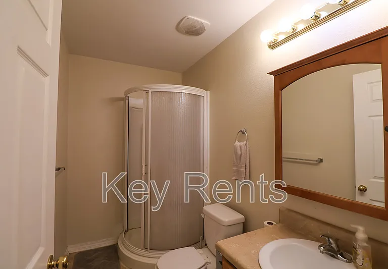 405 E Palmetto Ave — Photo 6