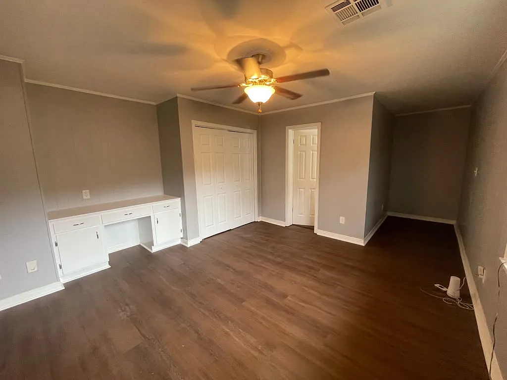 4 bed, 2066 sqft, $1,500 — Photo 4