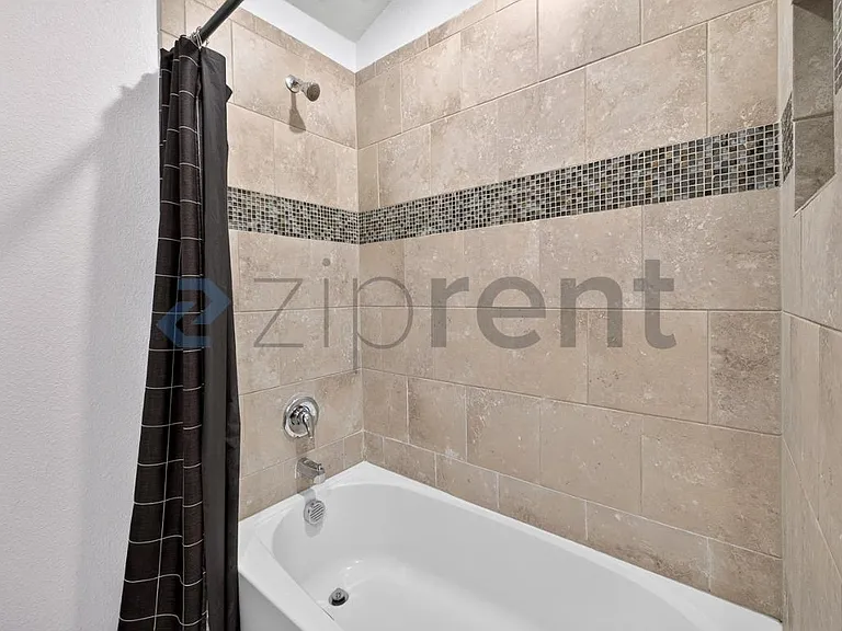 9024 Weepy Hollow Trl — Photo 20
