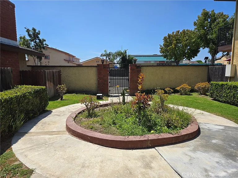 8361 Garden Grove Blvd #3 — Photo 20