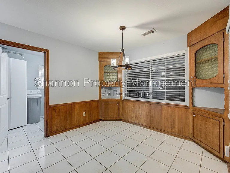 5403 Clift Haven Dr — Photo 9