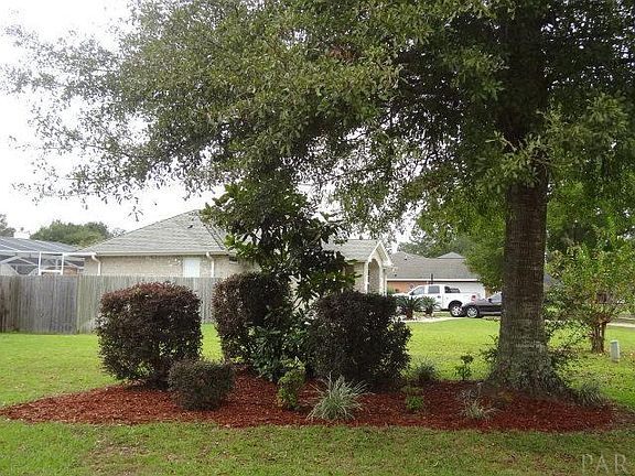 2nd image of 1017 Bushwood Dr