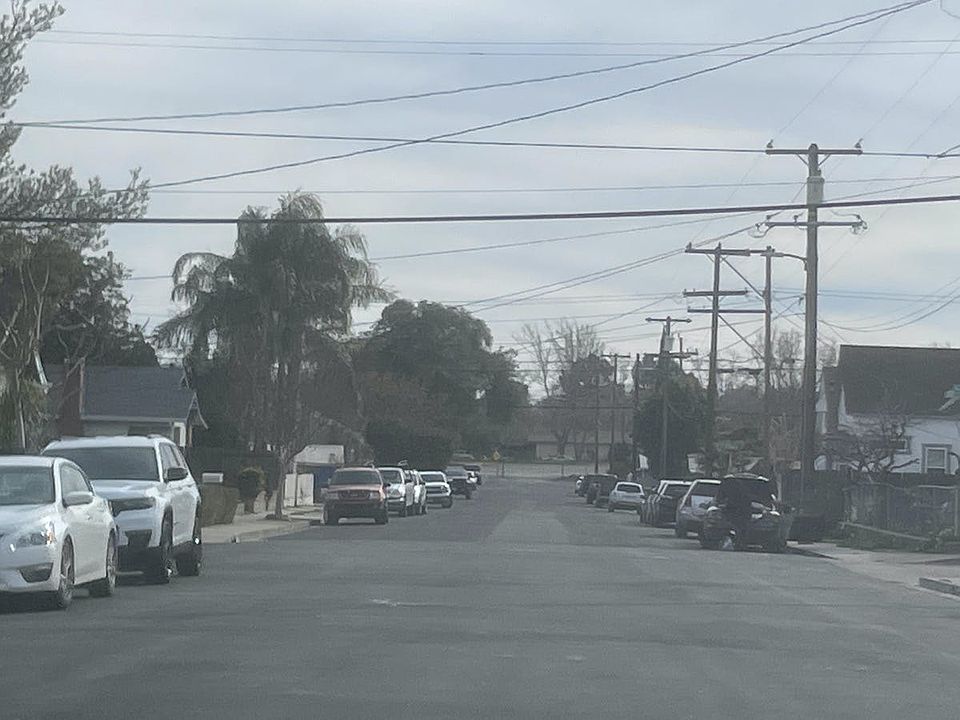 2nd image of 319 2nd St