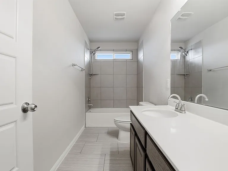 113 Bastian Ln — Photo 14