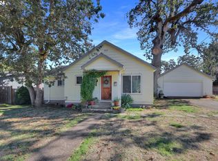 334 N 8th St, Cottage Grove, OR 97424