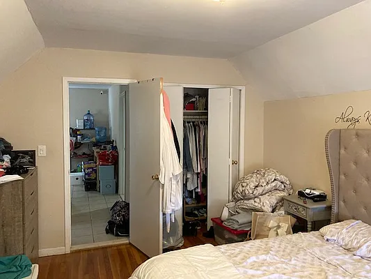 Rented by George Realty Group LLC | media 10