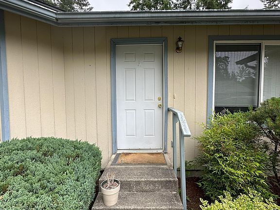 2nd image of 72 E Pine Park Ln #1