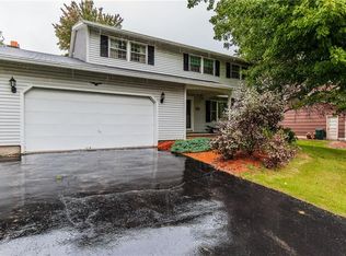 4305 Forestbrook Dr, Liverpool, NY 13090