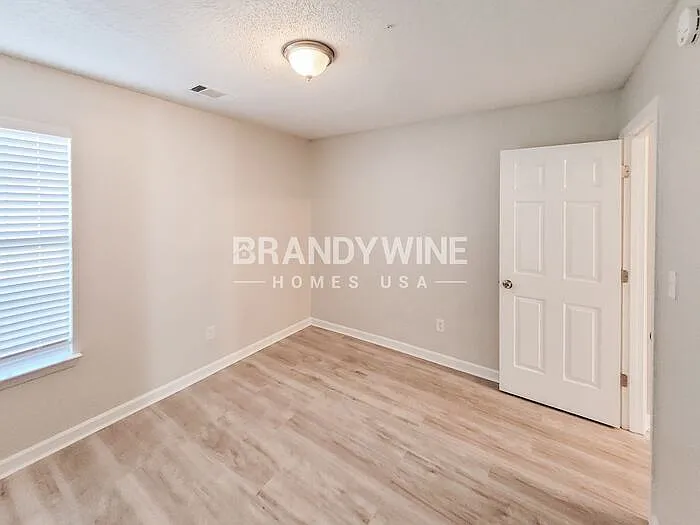 4890 Phipps Dr — Photo 18