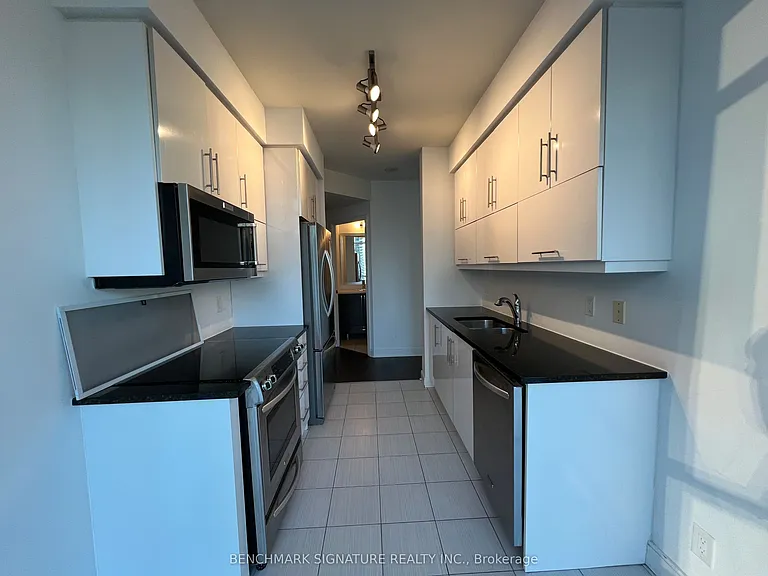 825 Church St #2907 — Photo 11