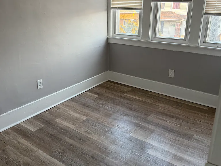 2689 Holmes St #F2 — Photo 2