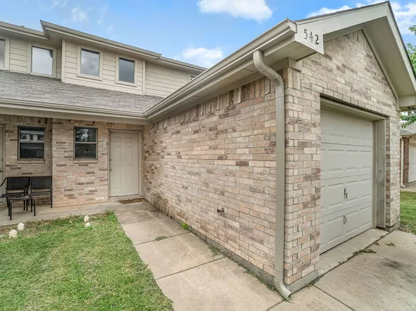 542 Mast Ct, Crowley, TX 76036