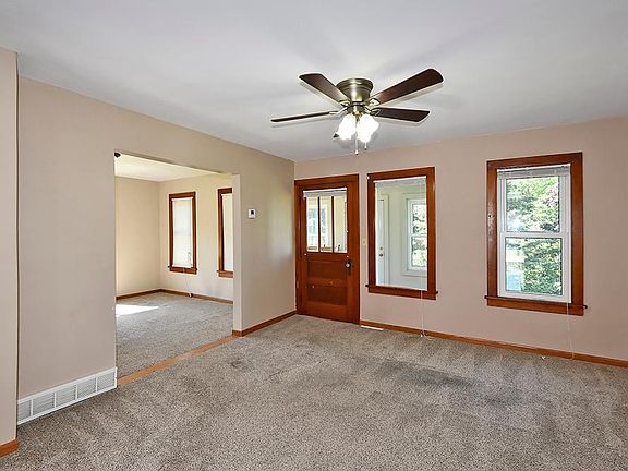 3rd image of 6891 SE 48th St