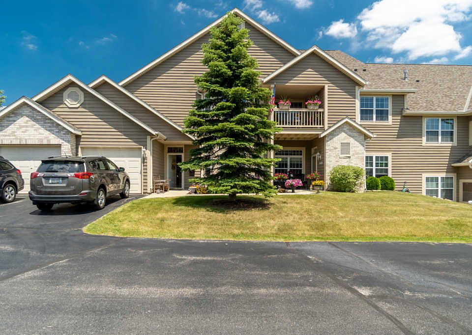 1st image of W159N4842 Graysland Dr