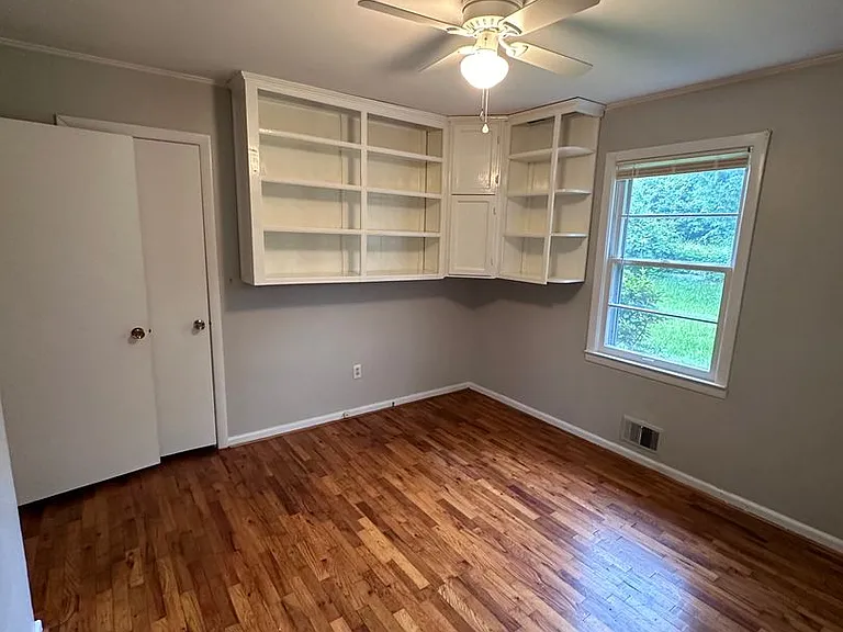 205 West Ave NW — Photo 16