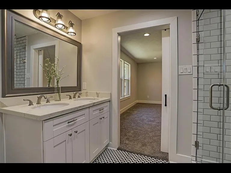 6419 Cindy Ln — Photo 18