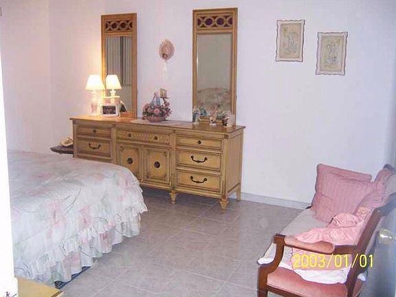 5th image of 2350 NE 14th St APT 412