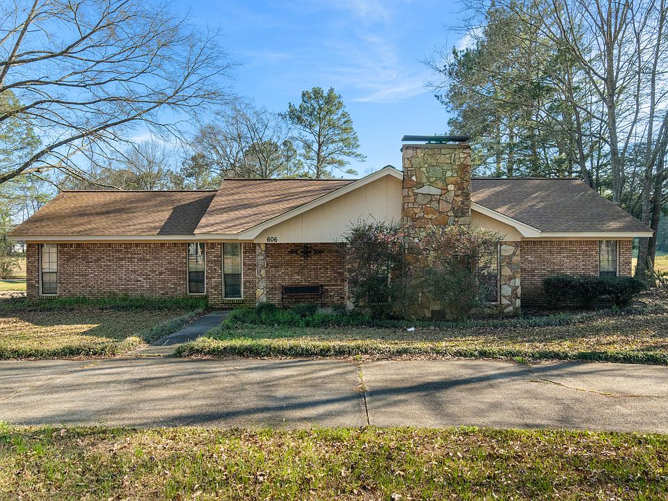 1st image of 606 Jackson Rd