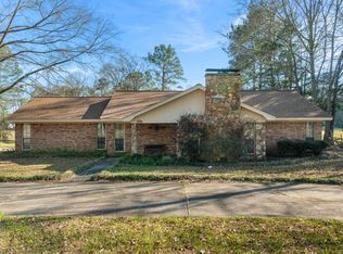 606 Jackson Rd, Hattiesburg, MS 39402