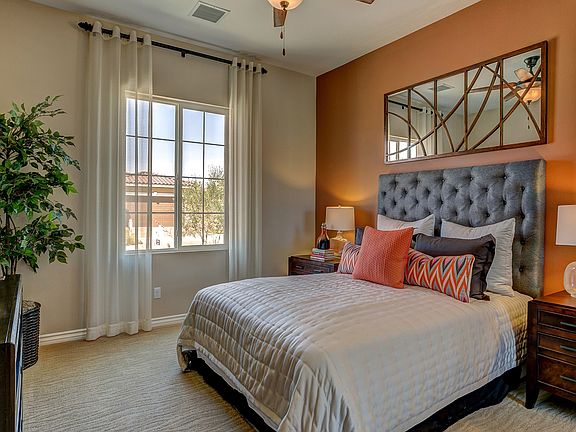 Palatial owner s suite