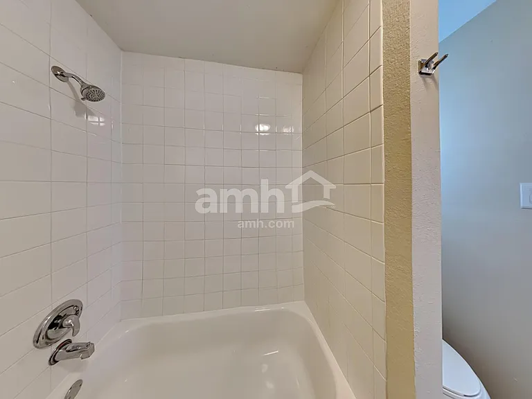 501 Falcon Lake Dr — Photo 21