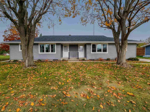 806-808 Rock River Avenue, Waupun, WI 53963
