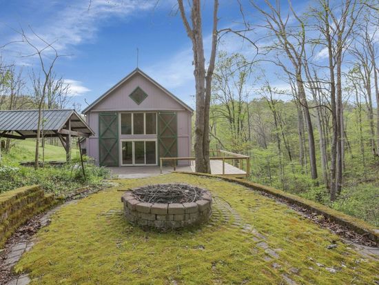 16496 S Canaan Rd, Athens, OH 45701