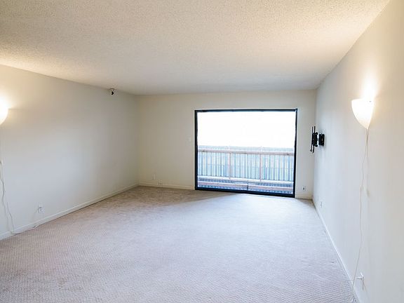 3rd image of 400B Ortega Ave APT 110